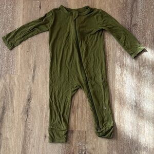 Kyte Baby Sleeper/Play Outfit